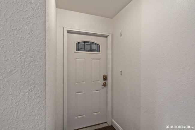 Building Photo - 1125 Nelchina St