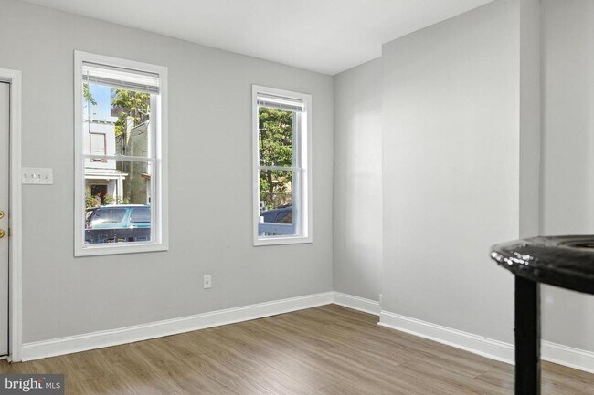 Building Photo - 2821 Rosehill St