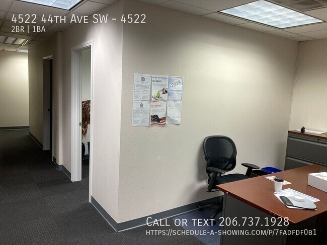 Foto del edificio - 4522 44th Ave SW