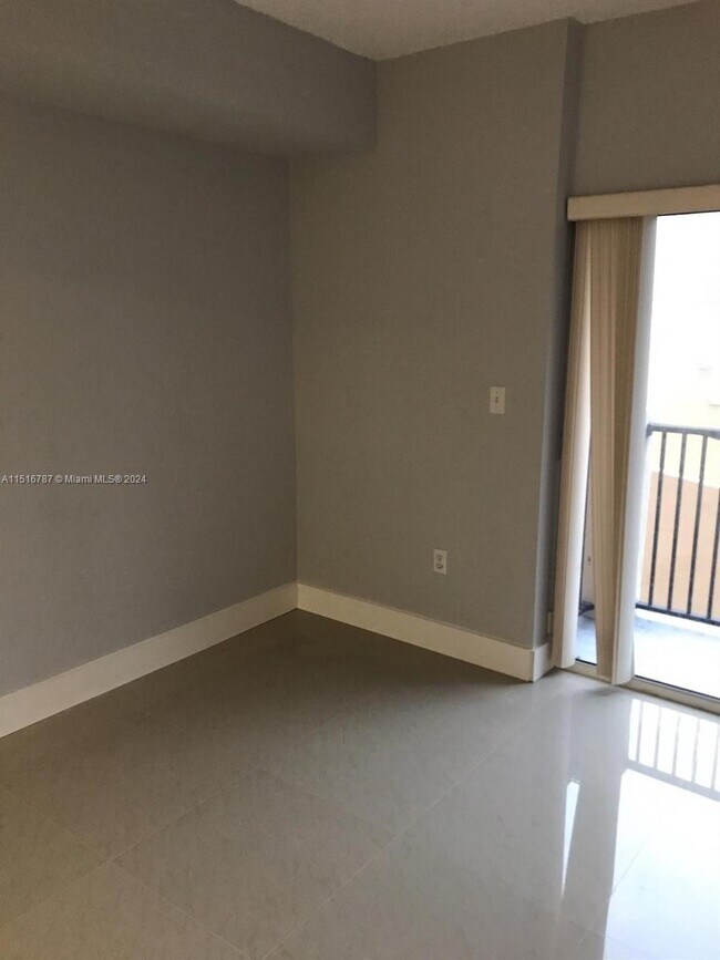 Building Photo - 3410 Coral Wy