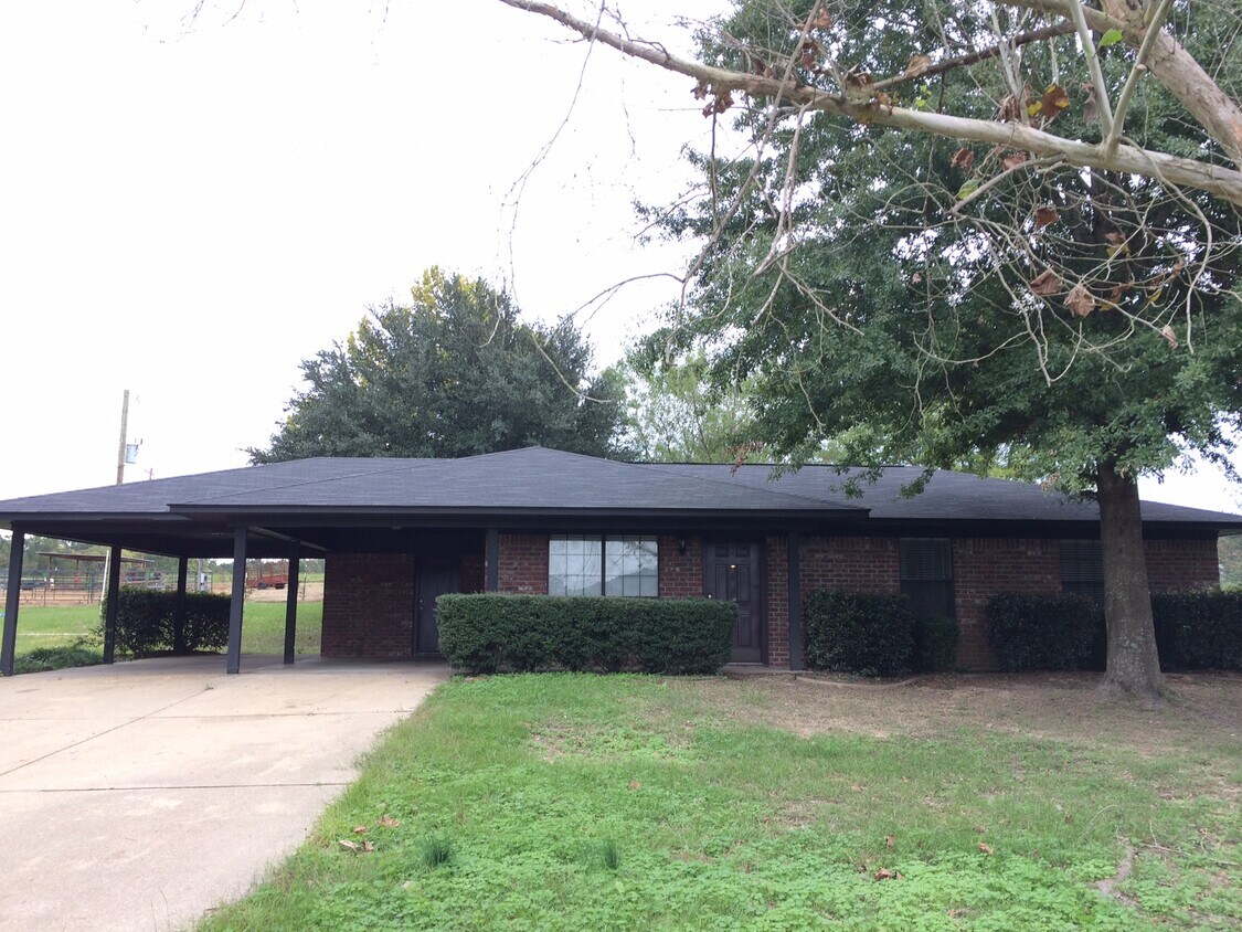 Primary Photo - 2041 Lime Tree Rd