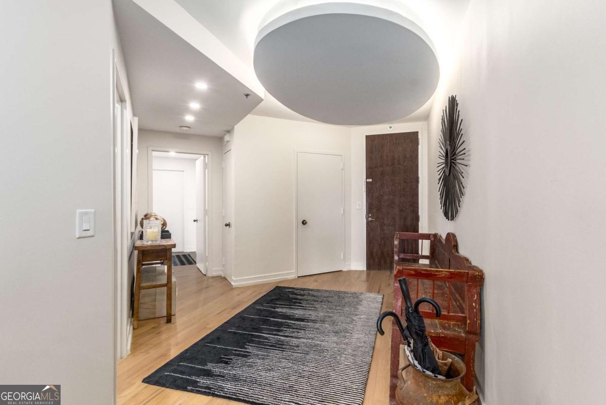 Foto principal - 2660 Peachtree Rd NW