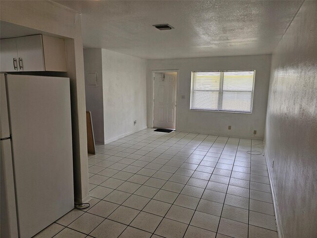 Foto del edificio - 5306 NW 22nd St