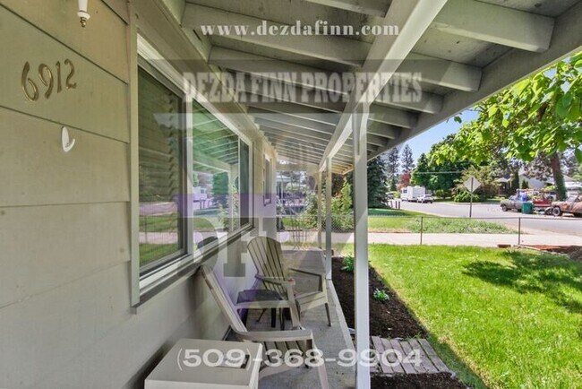 Foto del edificio - Rental home with a huge shop available imm...