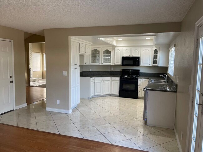 Building Photo - 23595 Norris Cir