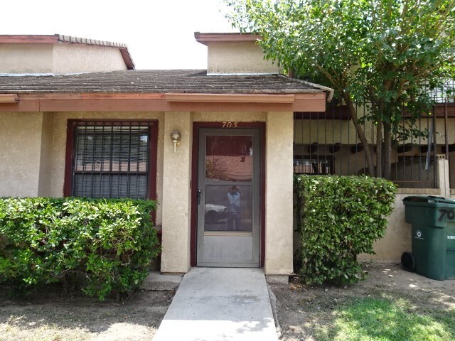 Primary Photo - 705 Northcreek Dr