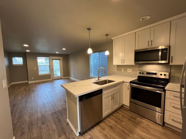 Foto del edificio - 2020 Build ~ 3Bd/ 1.5Ba Home in Hazelwood ...