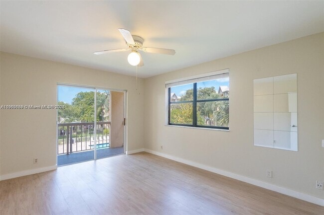 Building Photo - 8160 Geneva Ct