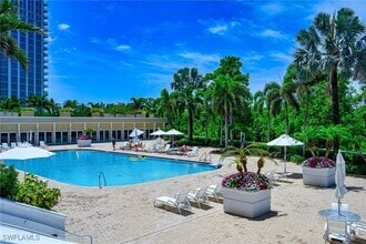 Building Photo - 7117 Pelican Bay Blvd