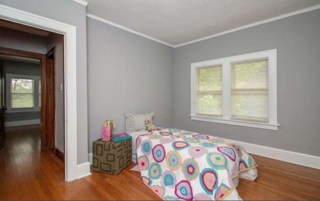 Foto del edificio - 3600 Iola Ave