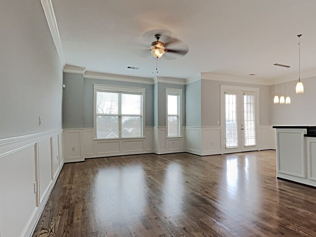 Building Photo - Heights Oasis: Spacious Condo Living in Pr...