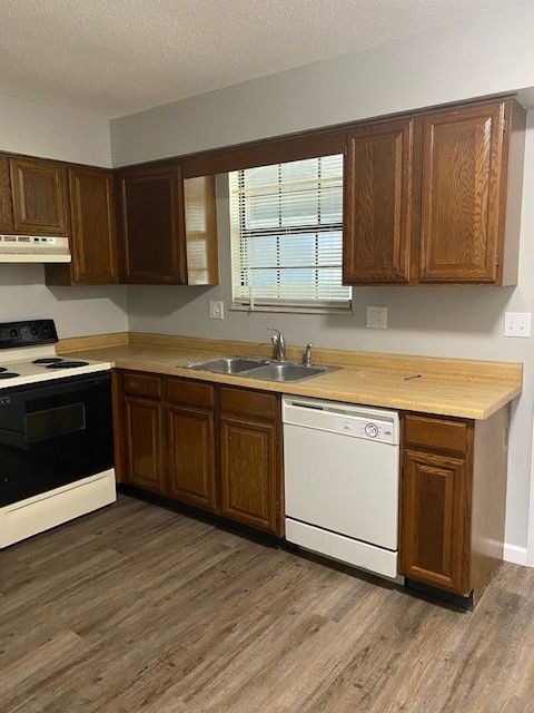 Foto del edificio - 2 Georgetown Dr