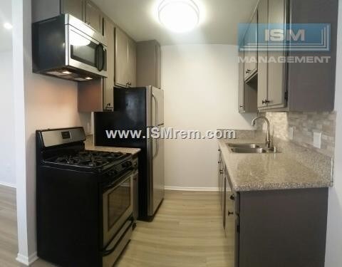 Building Photo - 14417 Tiara St