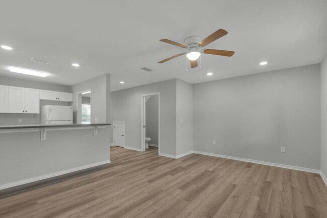 Foto del edificio - "Charming 2-Bed Townhouse Retreat in Fort Walton Beach with 2.5 Baths!"