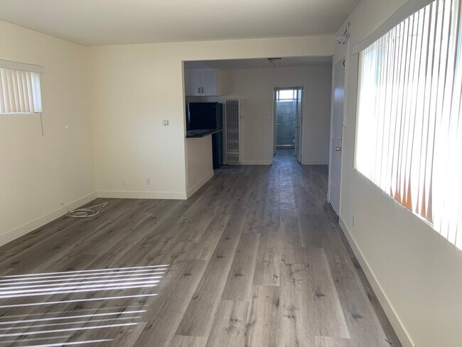 Building Photo - 4525 Don Tomaso Dr