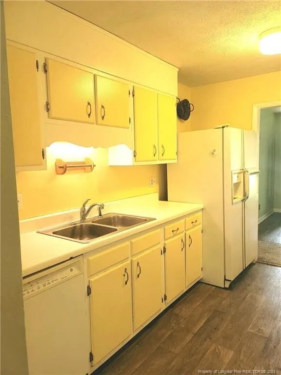 Foto del edificio - 1605 Blue Springs Rd