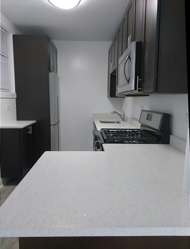 Foto principal - 3425 S Marshfield Ave