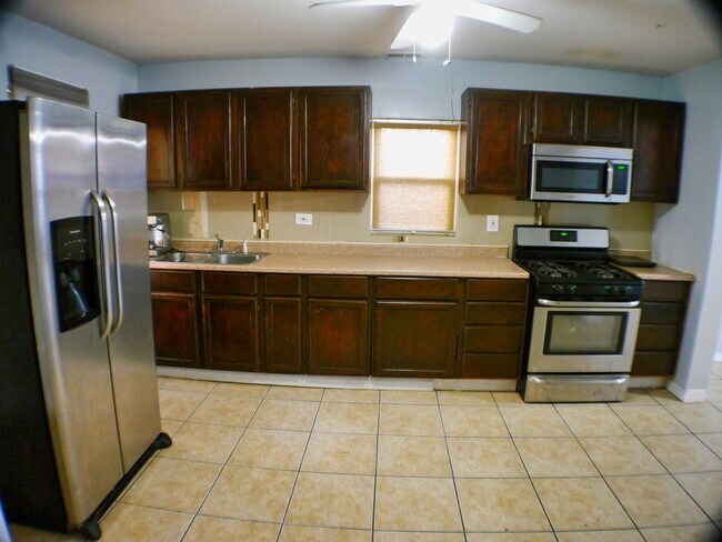 Foto del edificio - 3609 S California Ave