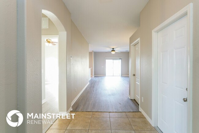 Foto del edificio - 3416 Grove Blossom Ln