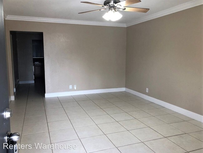 Foto del edificio - 2 br, 1 bath House - 4501 NE 18 Avenue