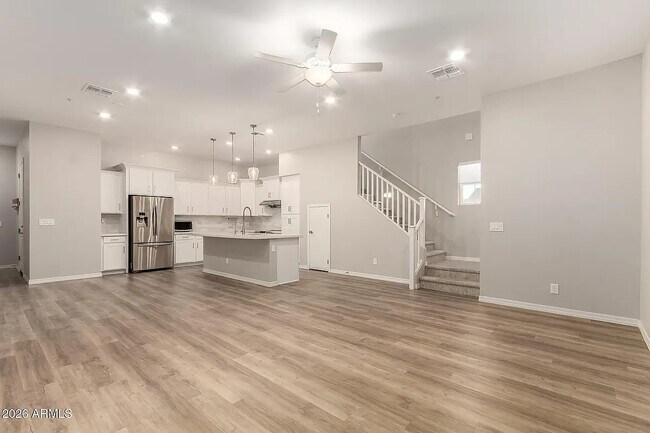 Foto del edificio - 1476 E Shannon St