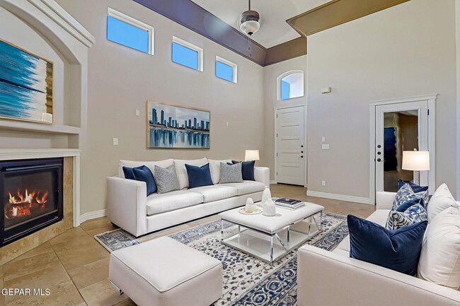 Foto del edificio - 3625 Grand Bahamas Dr