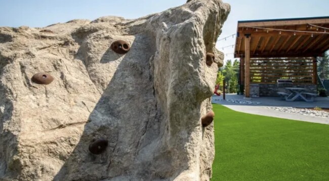 Casa club al aire libre - 11398 SE Pleasant Valley Pky
