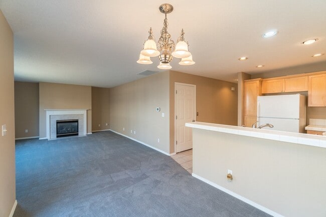 Foto del edificio - Beautiful Bethany 3 Bedroom Near Parks & Schools!