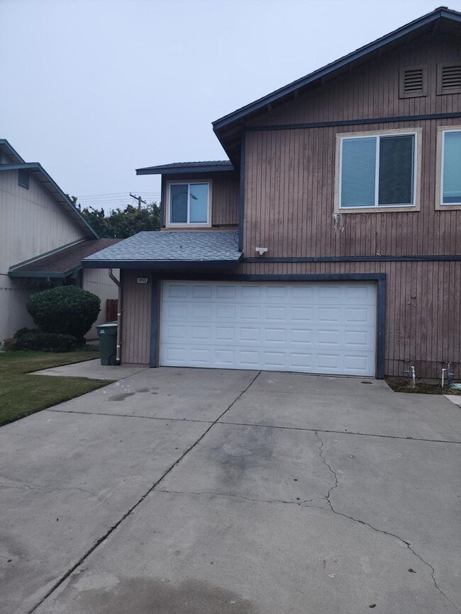 Building Photo - 1953-1955 Glen Ridge Dr