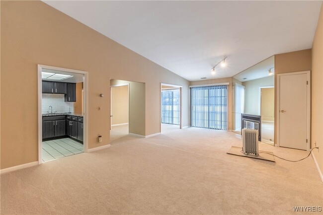 Building Photo - 1105 Youngs Rd