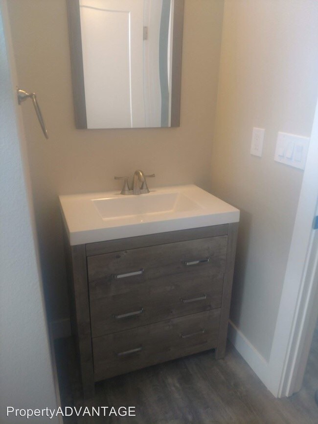 Building Photo - 1422 Marquette St