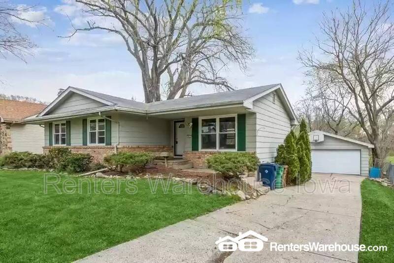 2813 77th St, Urbandale, IA 50322 House Rental in Urbandale, IA