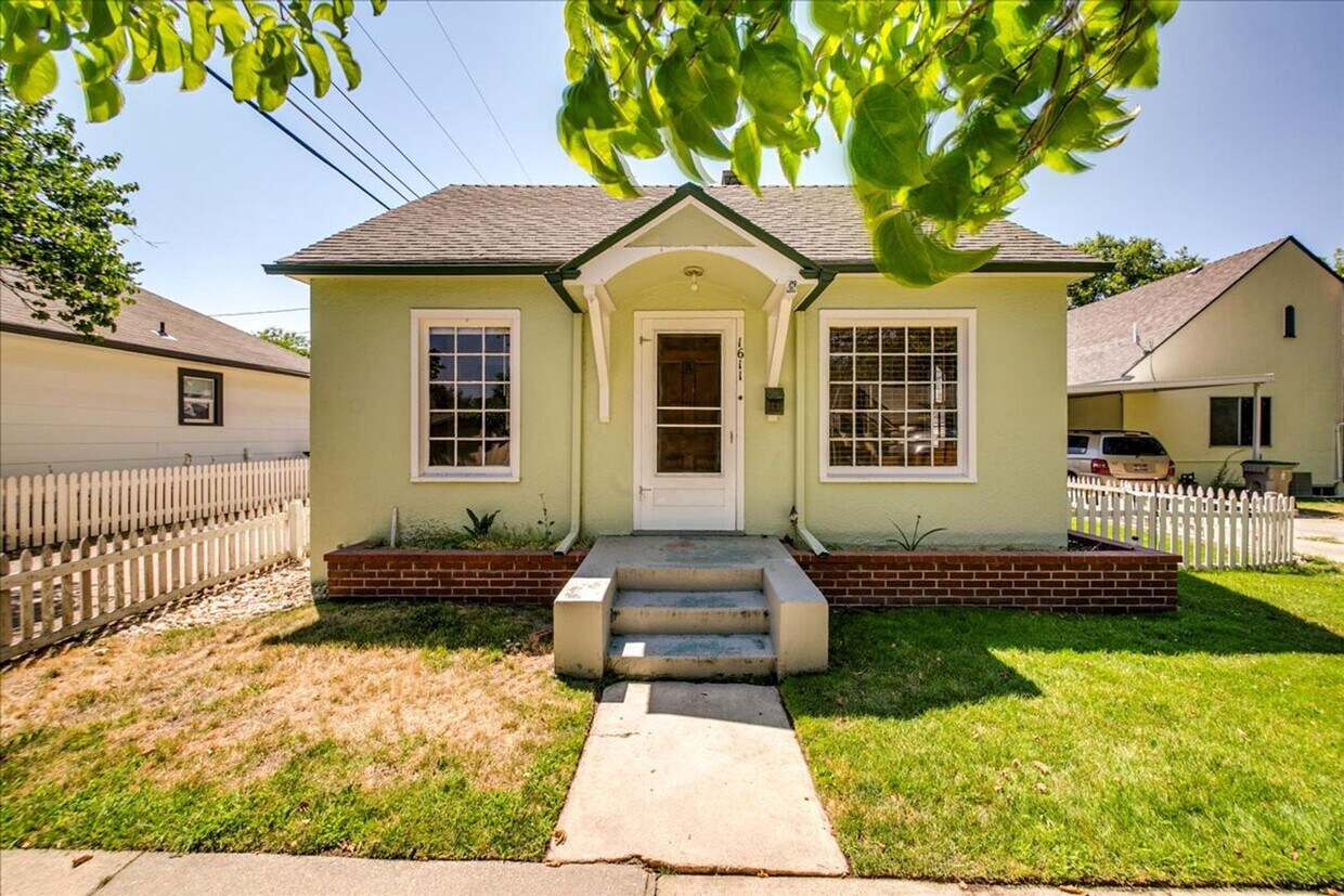 Primary Photo - Adorable North End Cottage