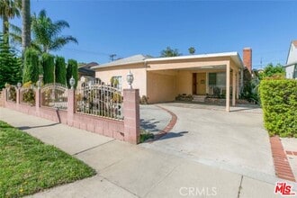 Building Photo - 7007 Cantaloupe Ave
