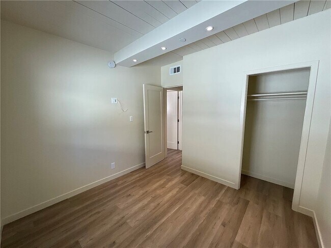 Foto del edificio - 7841 Wentworth St