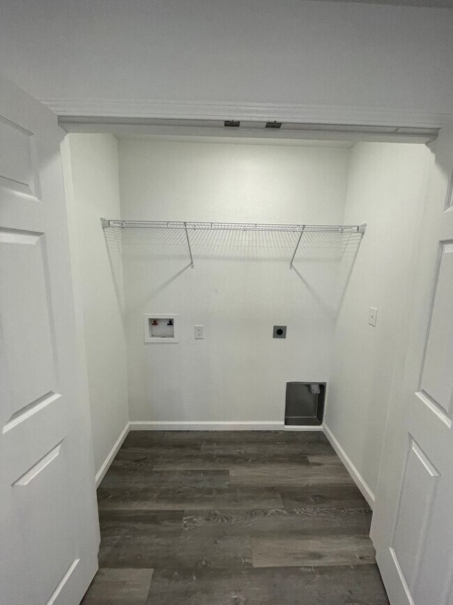 Foto del edificio - Townhomes Now Available in Strafford MO!