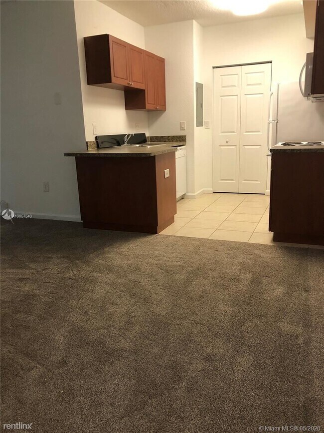 Building Photo - 2 br, 2 bath Condo - Stirling Village