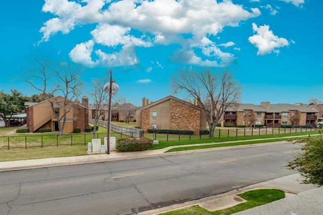 Foto del edificio - 2100 Randy Snow Rd