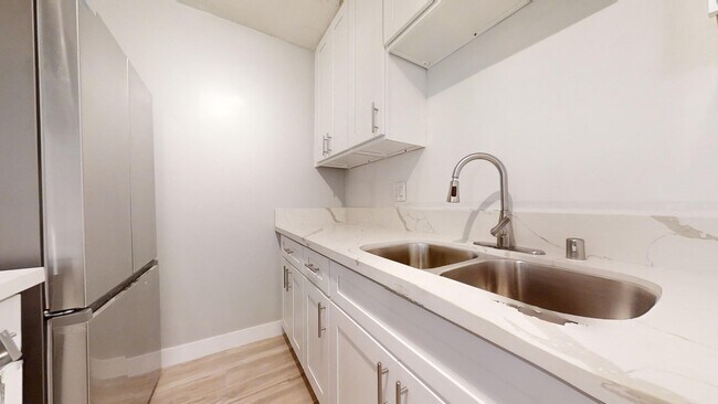 Foto del edificio - 1900 Rockefeller Ln