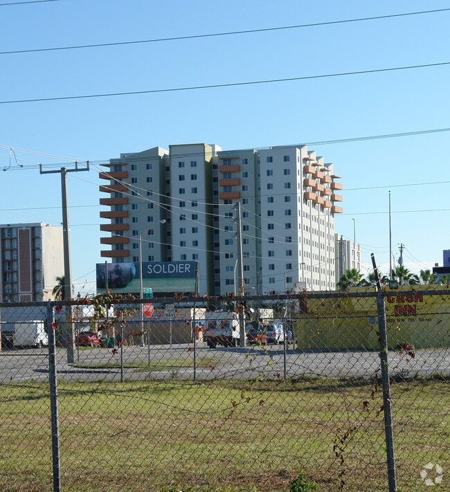 Foto del edificio - Pinnacle Park