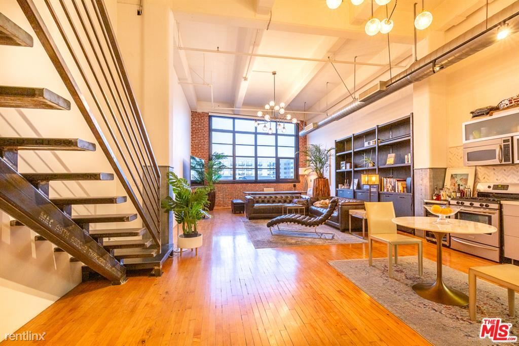 Foto principal - 1850 Industrial St