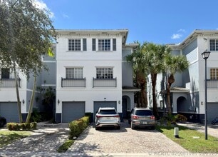 Building Photo - 1431 NW 36th Way