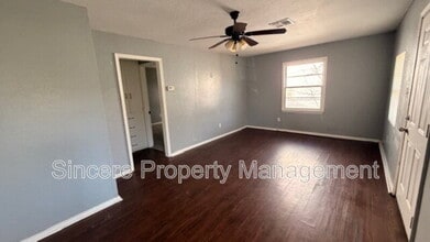 Building Photo - 3737 SE 24th St