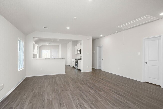 Building Photo - 3024 Tallgrass Ct