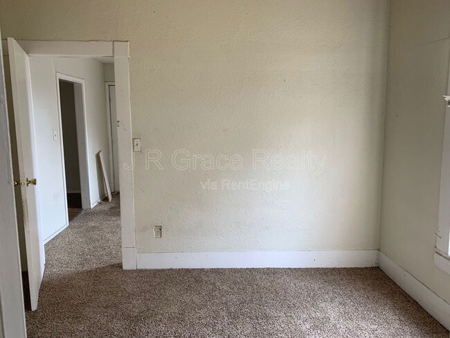 Foto del edificio - 1914 Webster Ave