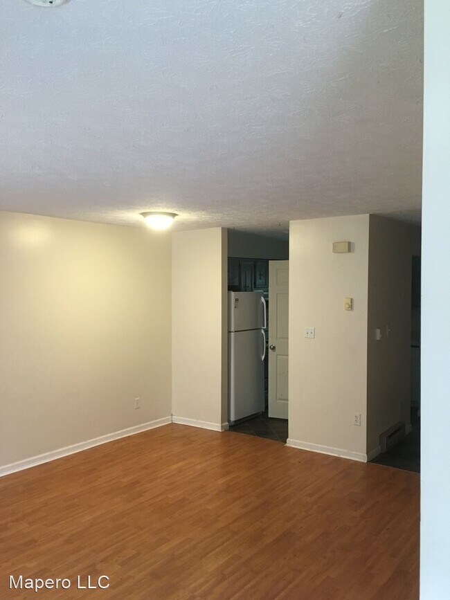 Building Photo - 2 br, 1.5 bath House - 1693 Van Voorhis Road