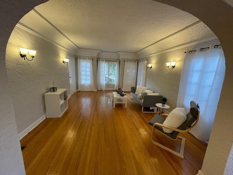 Primary Photo - 130 N Croft Ave