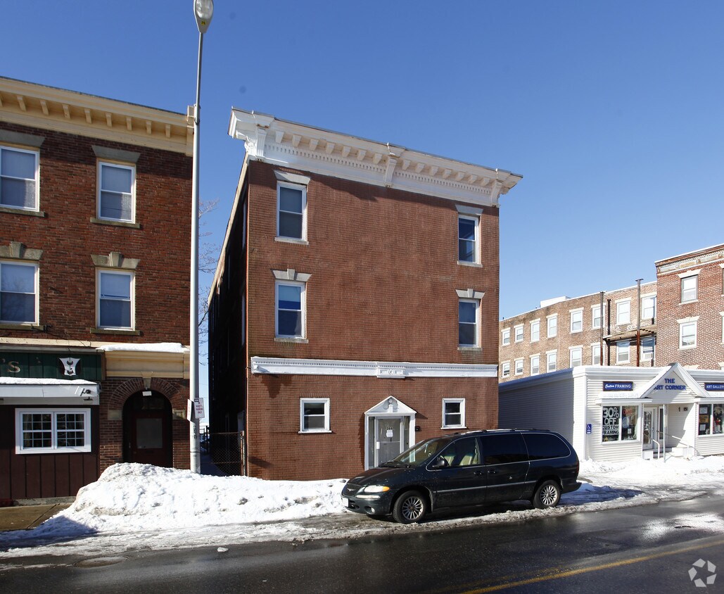 Building Photo - 266 Washington St