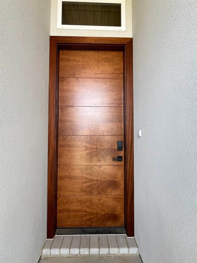 Foto del edificio - 5731 Beefalo Ln