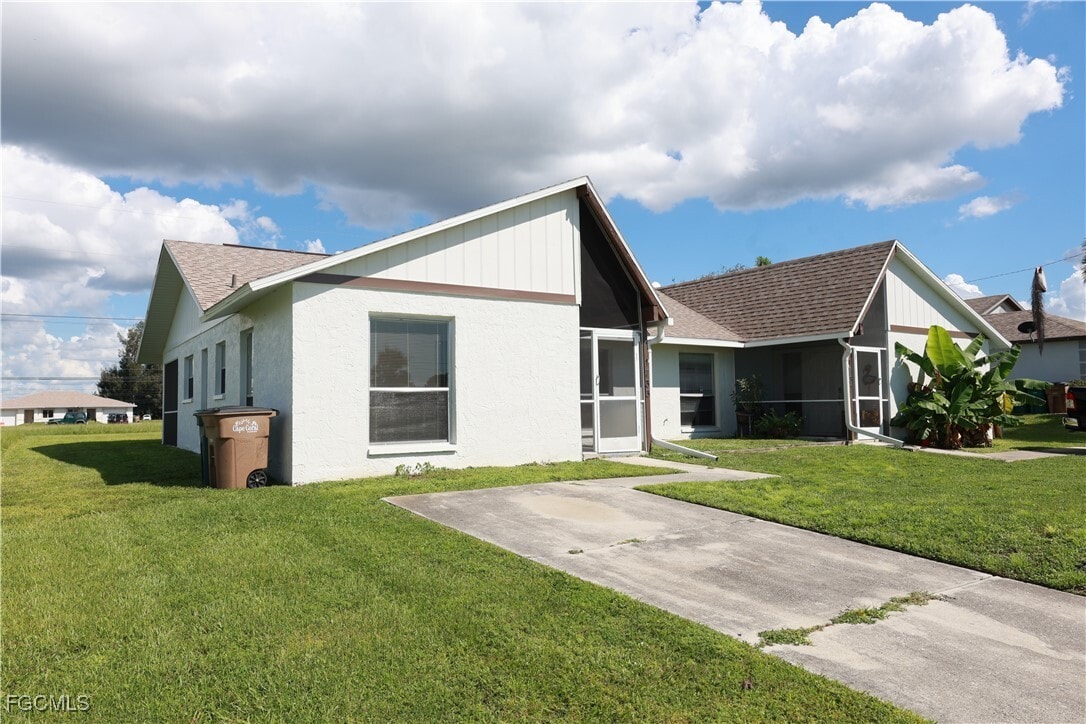 Primary Photo - 1733 NE 7th Pl